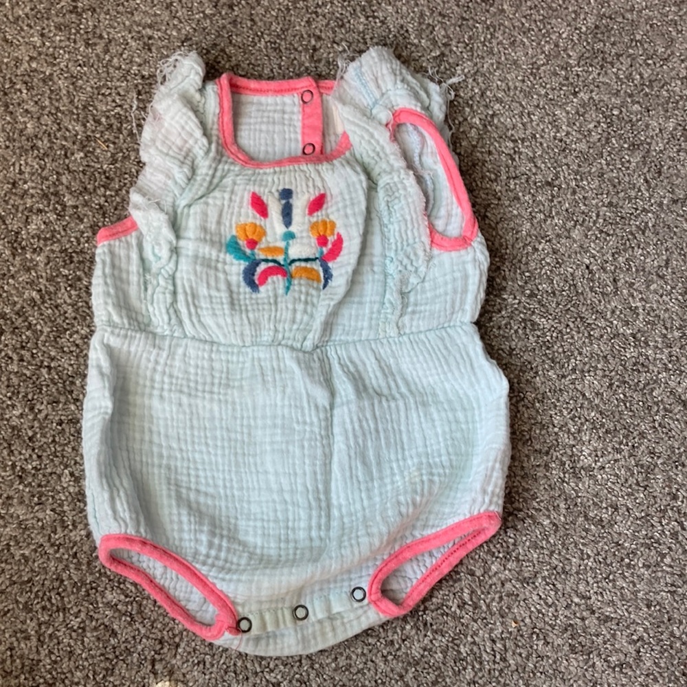 Miki Miette gauze outfit